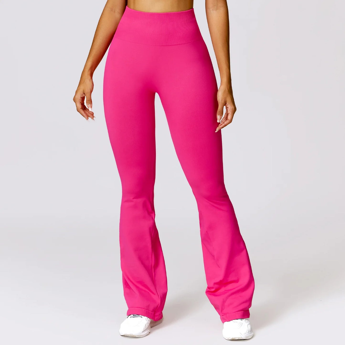 Sømløse flared leggings for kvinner – perfekt for trening, yoga og latin-dans.