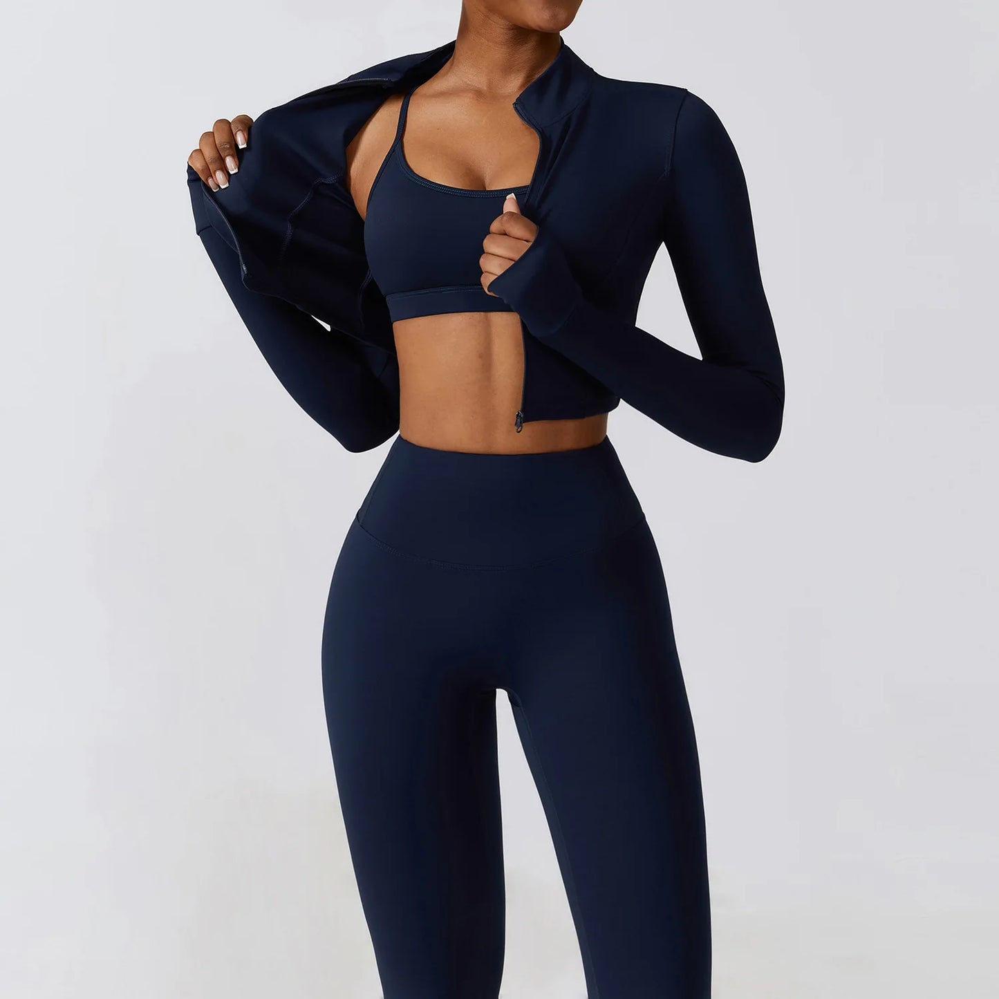 Yoga-sett med sportsleggings, sømløs design og 3 deler. Perfekt for trening og fitness.