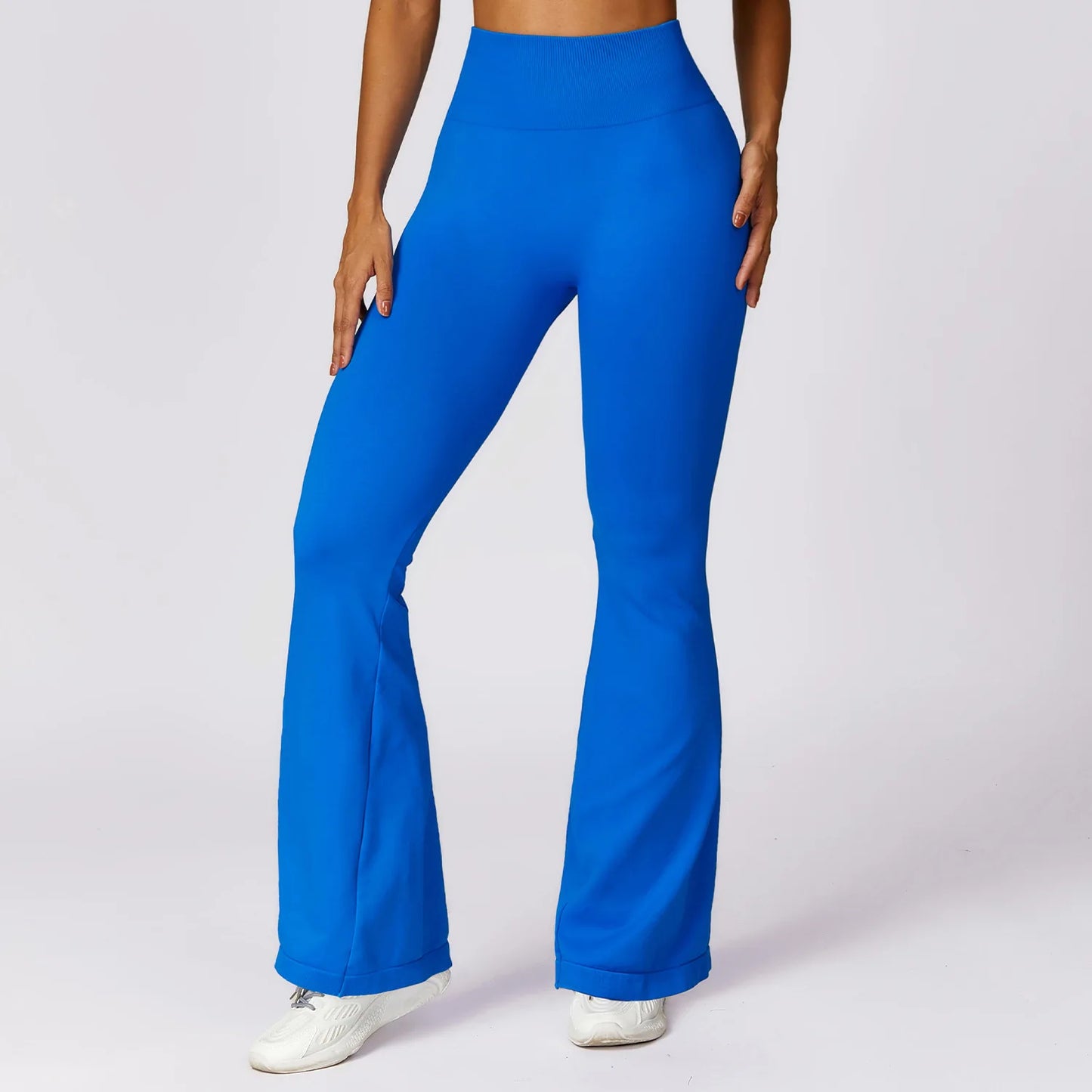 Sømløse flared leggings for kvinner – perfekt for trening, yoga og latin-dans.