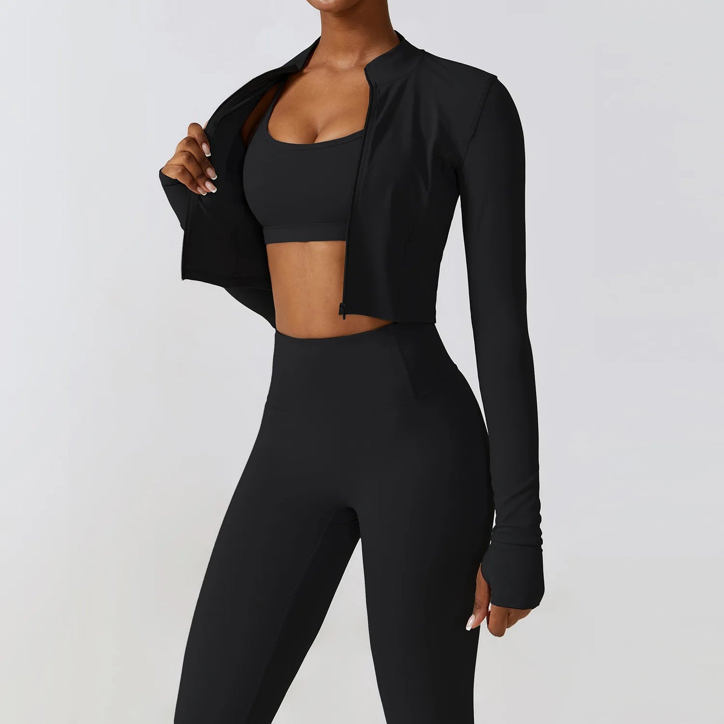 Yoga-sett med sportsleggings, sømløs design og 3 deler. Perfekt for trening og fitness.