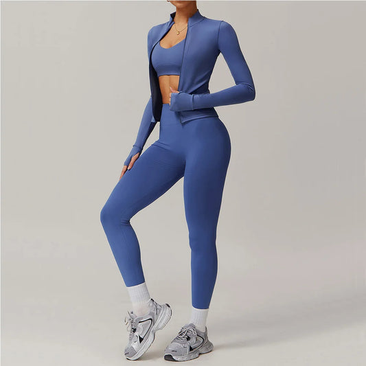 Treningssett for dame – 2 deler med langermet jakke og shorts. Perfekt for yoga og trening!